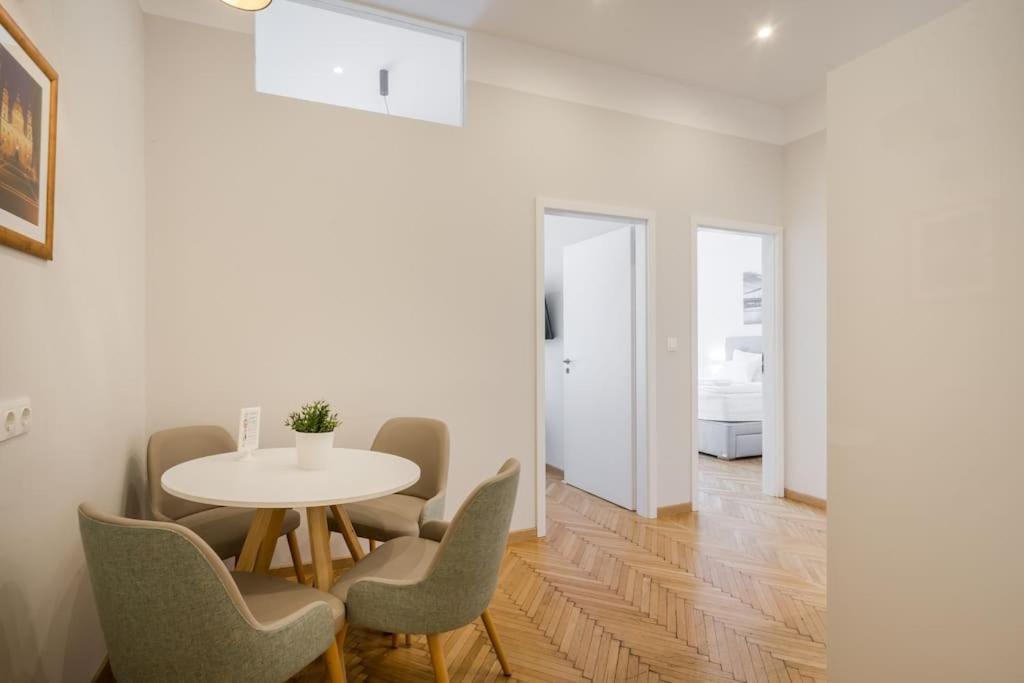 Klauzal City Garden Apartments - 2-Bedroom K34 Budapest Exterior foto